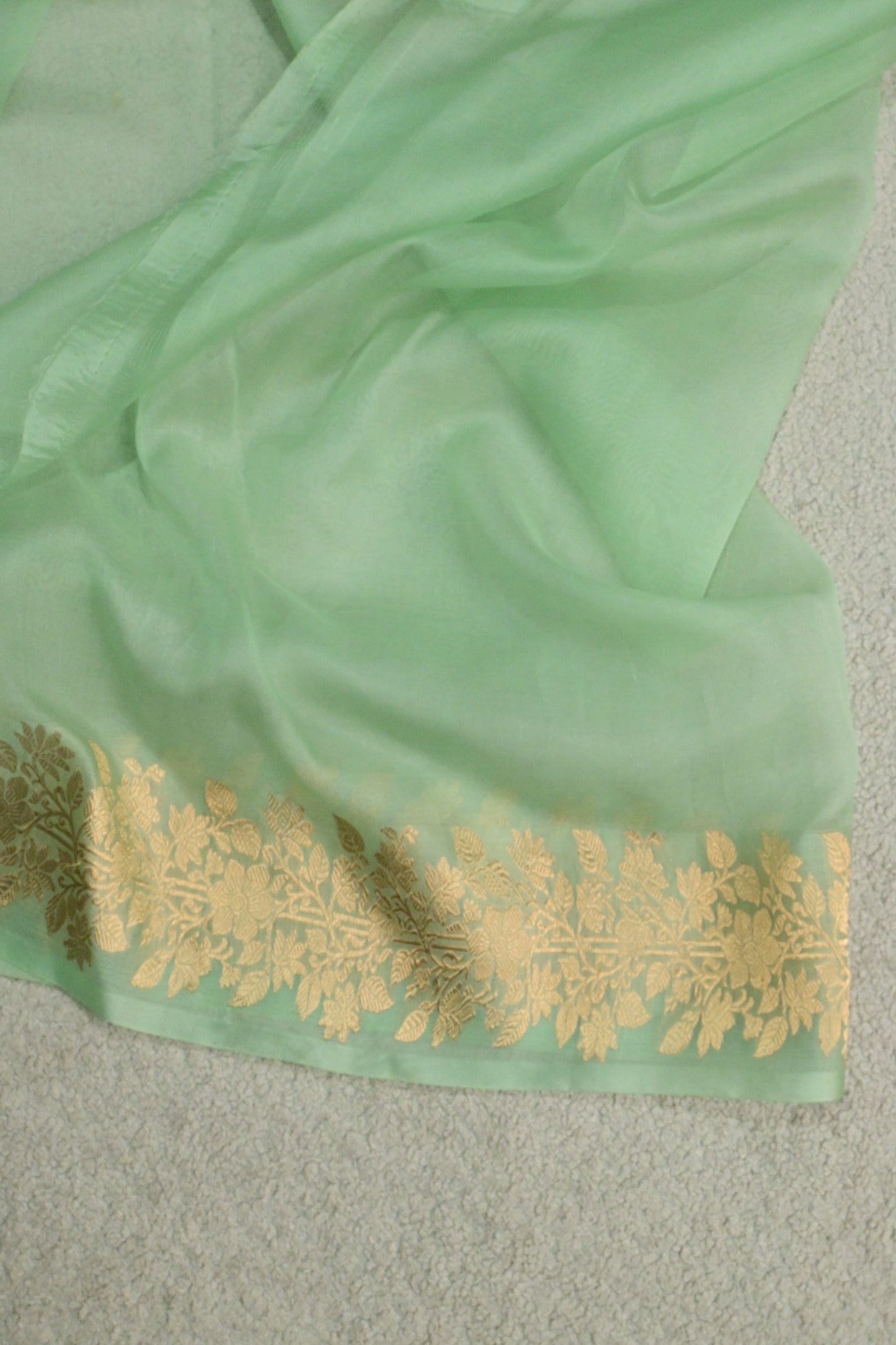 Pure Banarasi Kora Silk Saree in Pastel mint Green with Floral Zari Border
