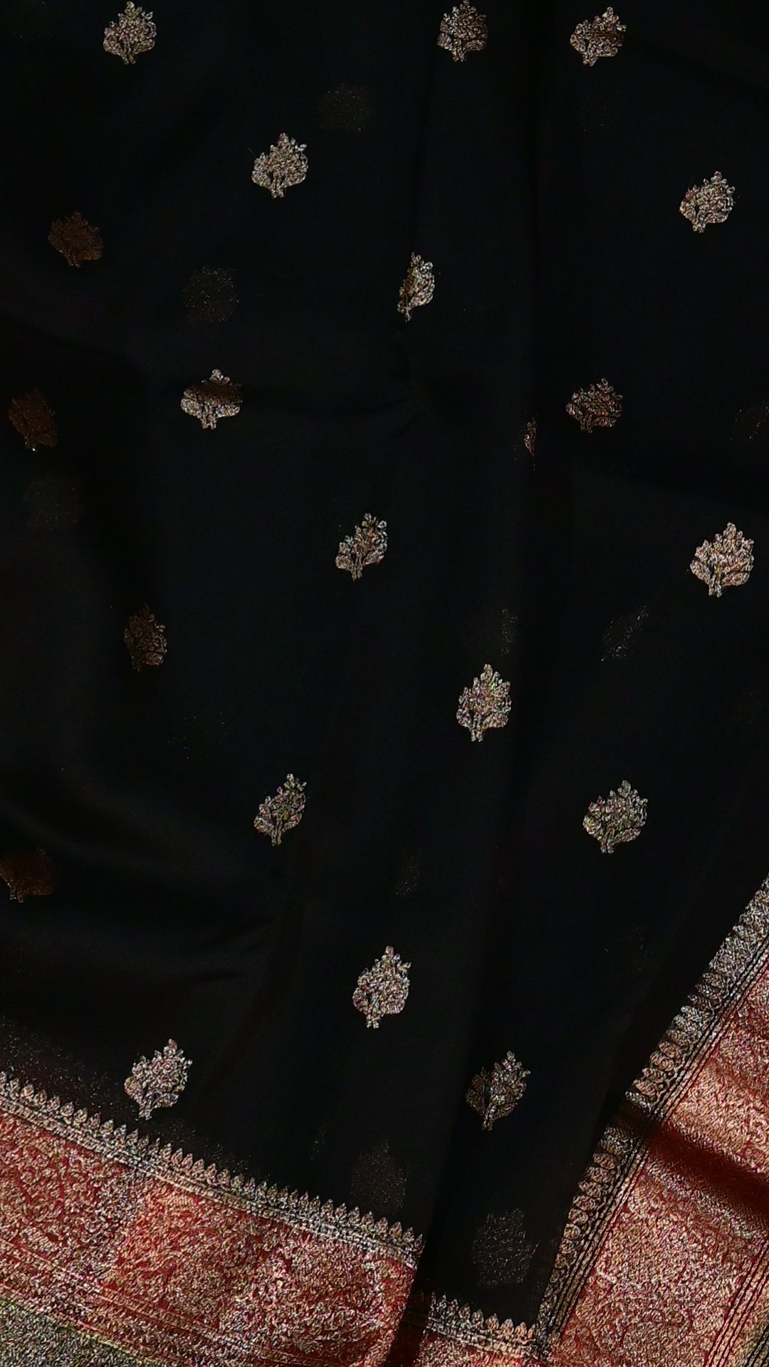Handloom Pure Kora Organza Banarasi Saree with Antique Zari Weaving
