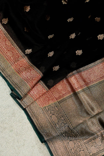 Handloom Pure Kora Organza Banarasi Saree with Antique Zari Weaving