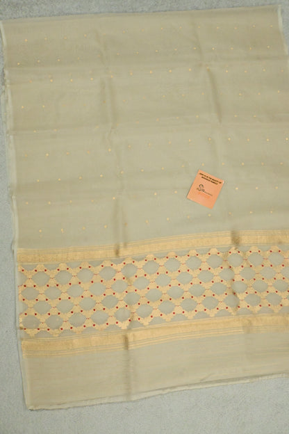 Pure Kora Silk Saree featuring Gold Zari & Minakari Jaal Pallu