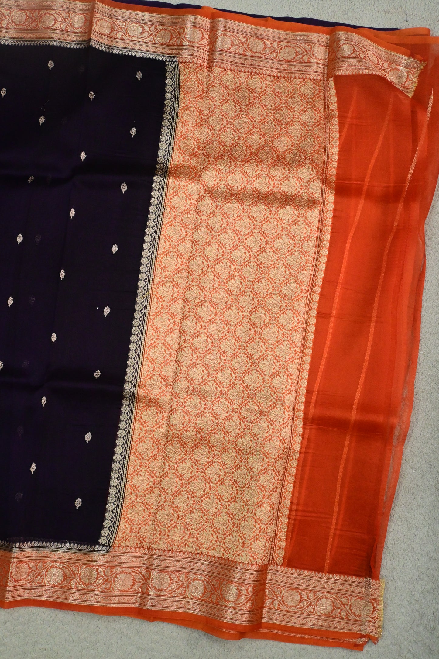 Handwoven pure organza silk saree in contrast shade