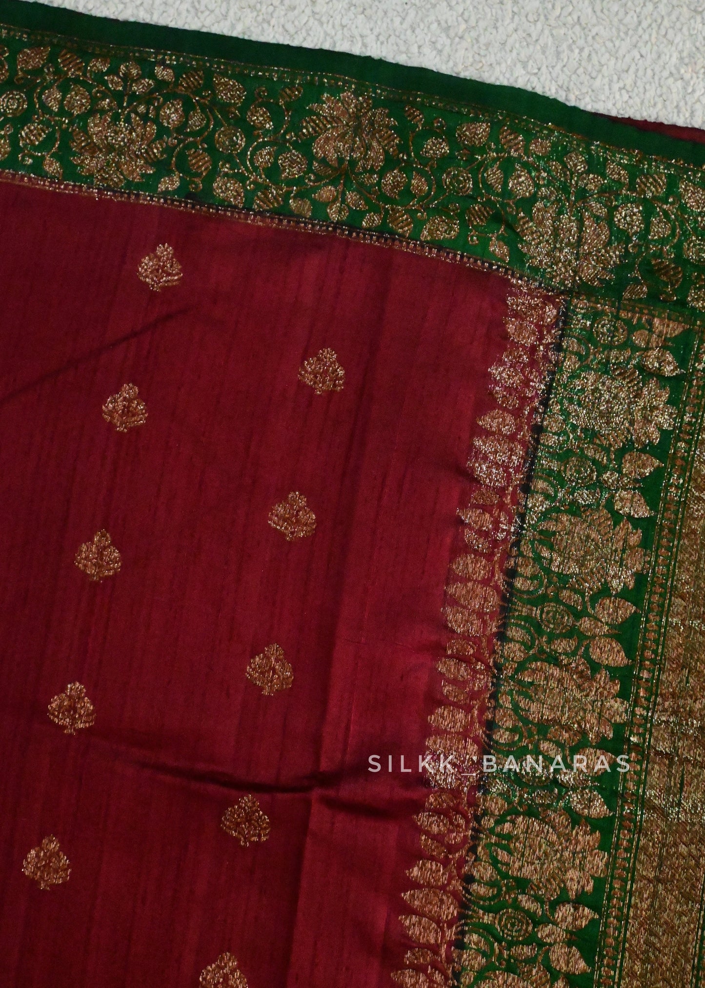 Handloom Pure Raw Silk Saree in Maroon with Green Shade
