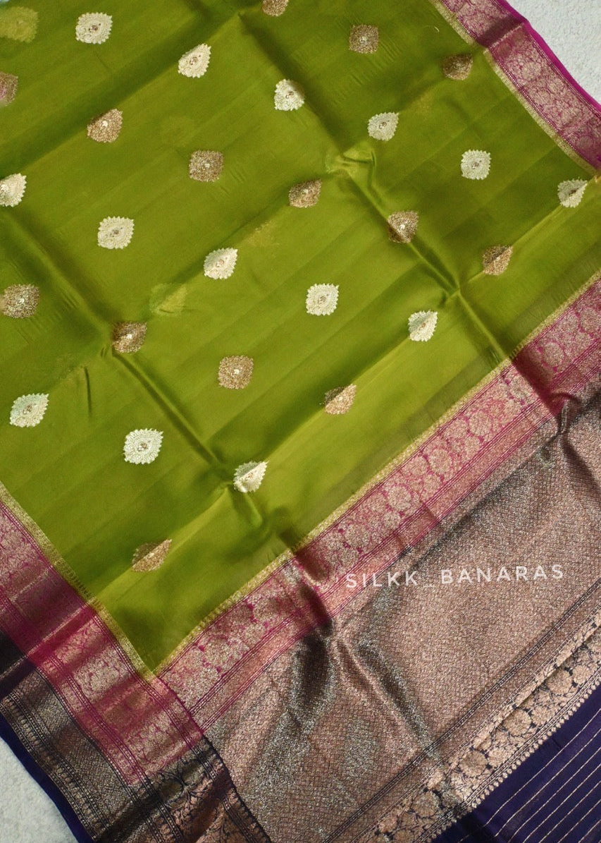 Handloom pure kora organza in Green triple shade saree