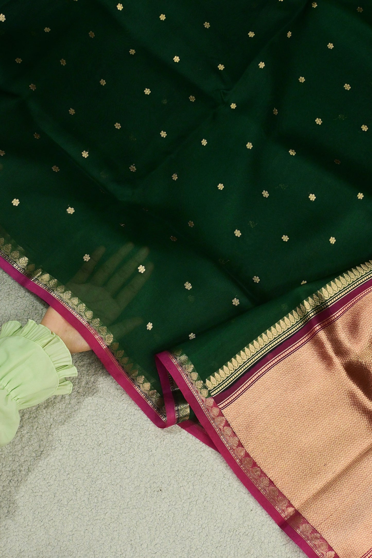 Handwoven pure minimal design Kora organza saree