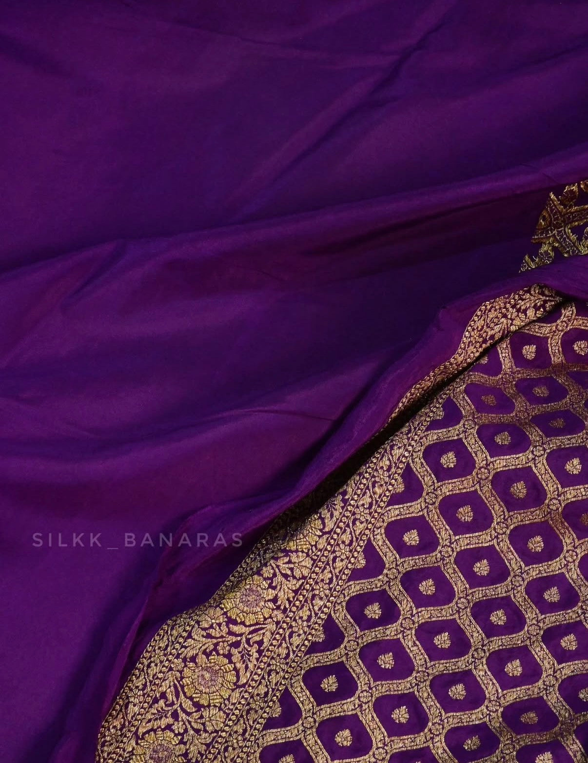 Deep Purple Handloom Pure Crepe Silk Banarasi Saree with Antique Gold Zari Weave