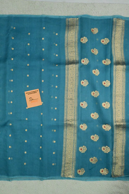 Pure Kora Silk Saree featuring Gold Zari & Minakari Jaal Pallu