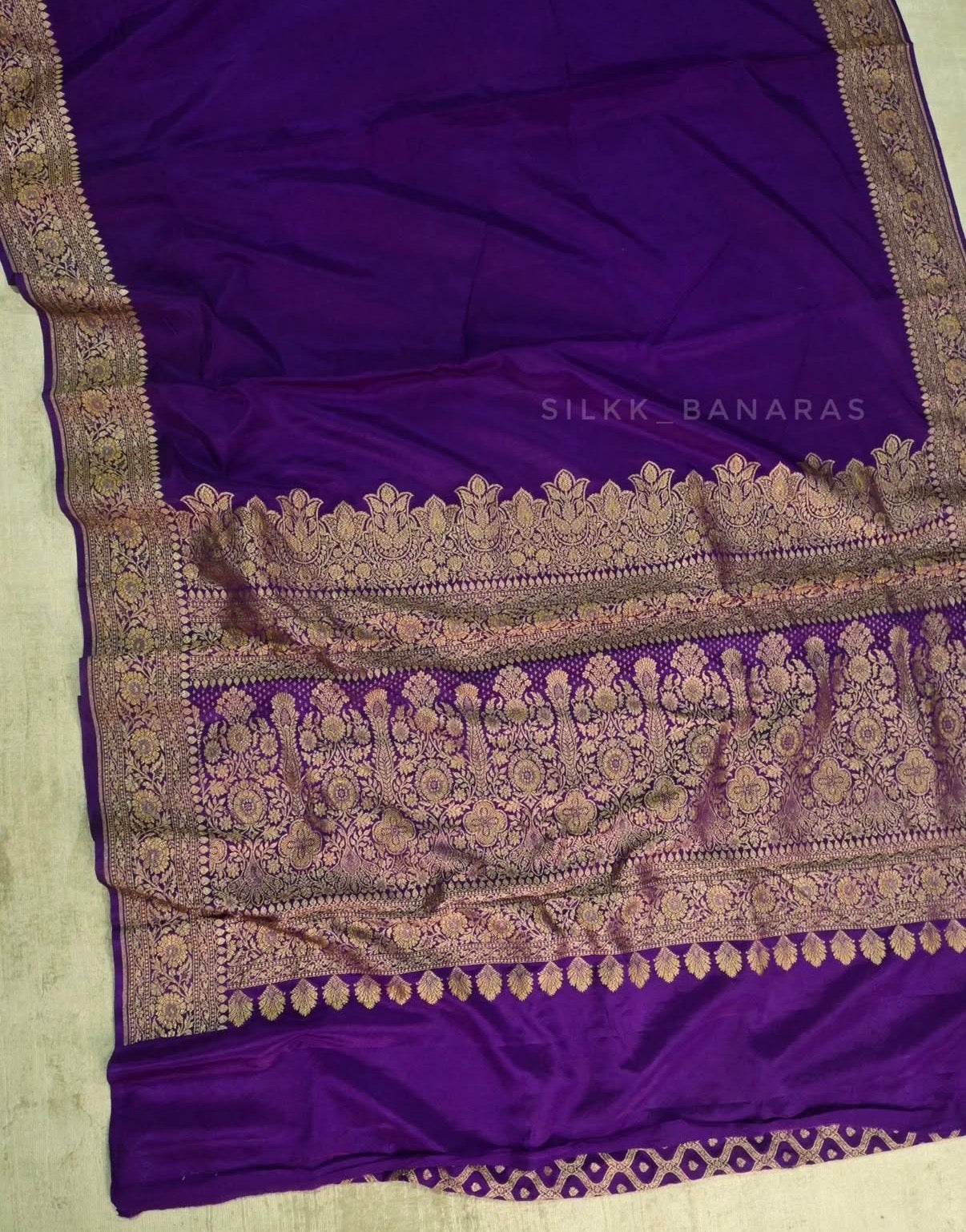 Deep Purple Handloom Pure Crepe Silk Banarasi Saree with Antique Gold Zari Weave