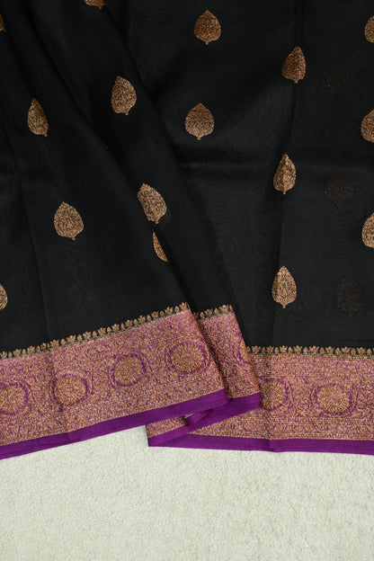 Beautiful contrast handwoven pure Kora organza antique zari saree