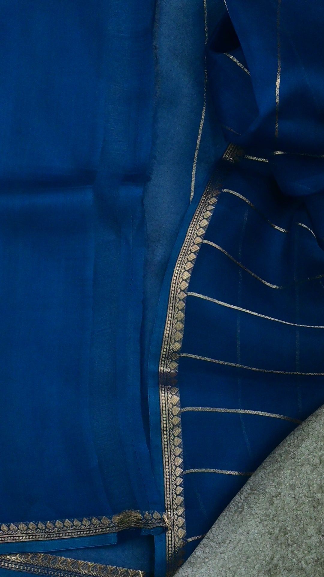 Handwoven Pure Kora Silk Banarasi Saree with Gold Zari Bootis