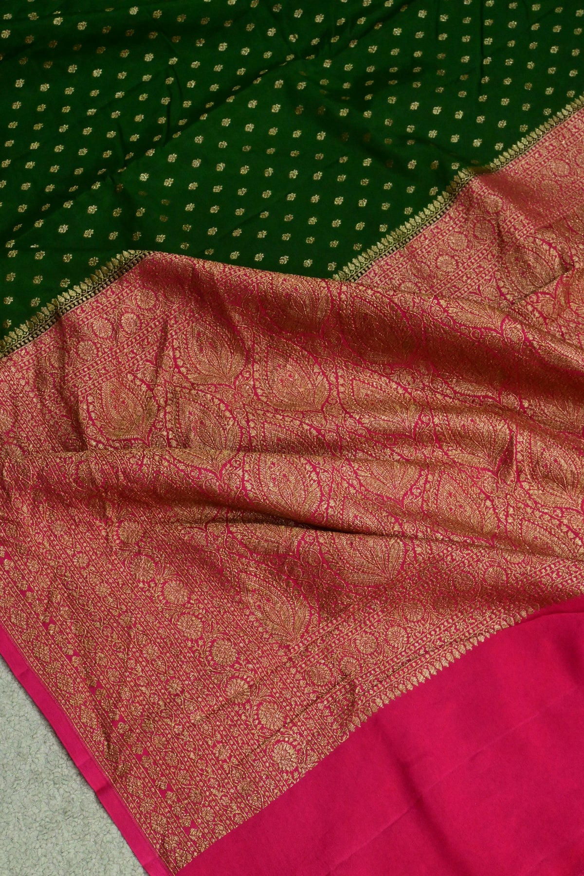 Handwoven Emerald Green & Rani Pink Pure Crepe Georgette Banarasi Saree with Antique Zari