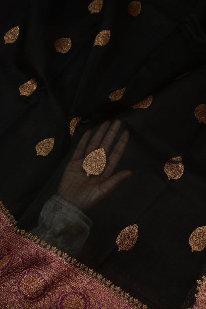 Beautiful contrast handwoven pure Kora organza antique zari saree