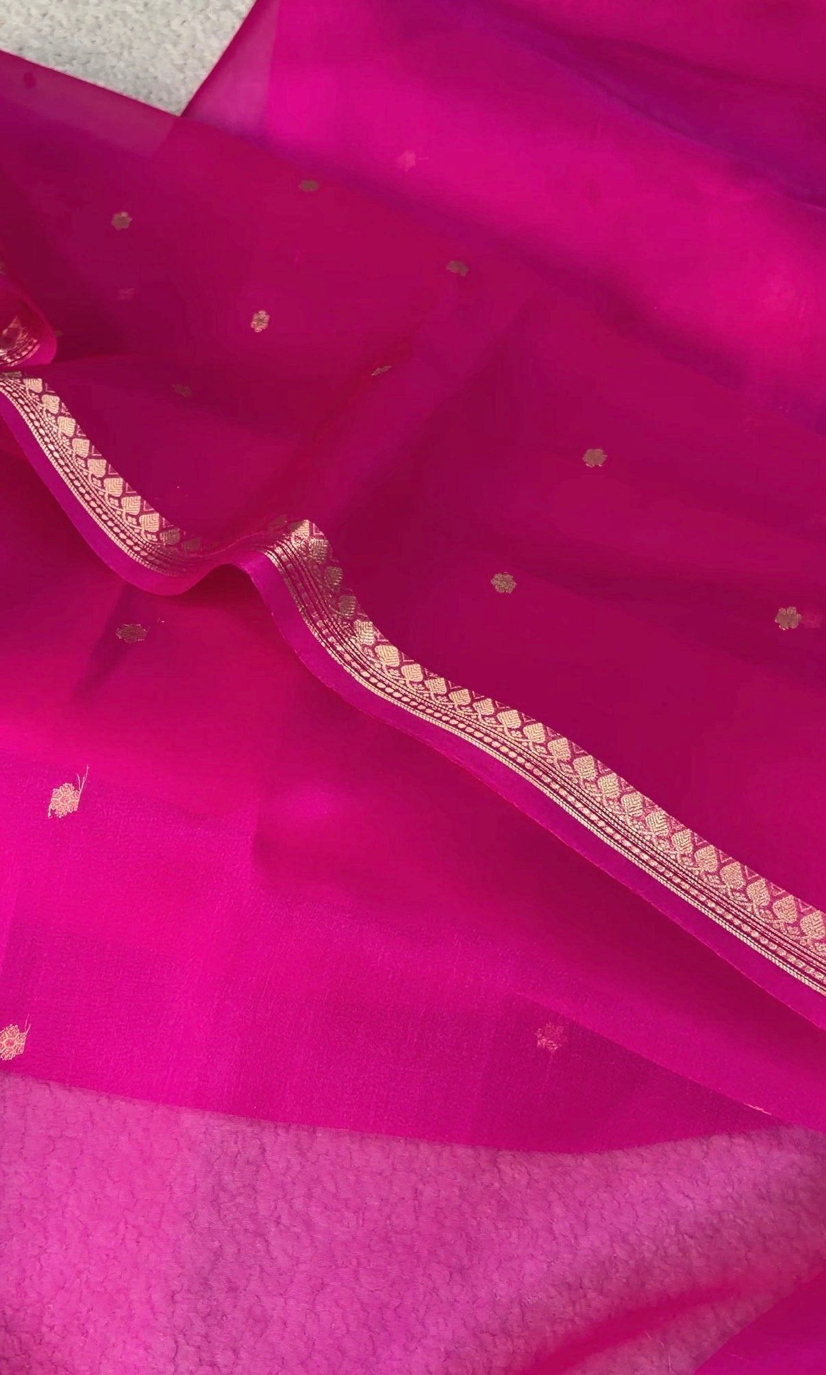 Beautiful pink handwoven pure Kora organza saree