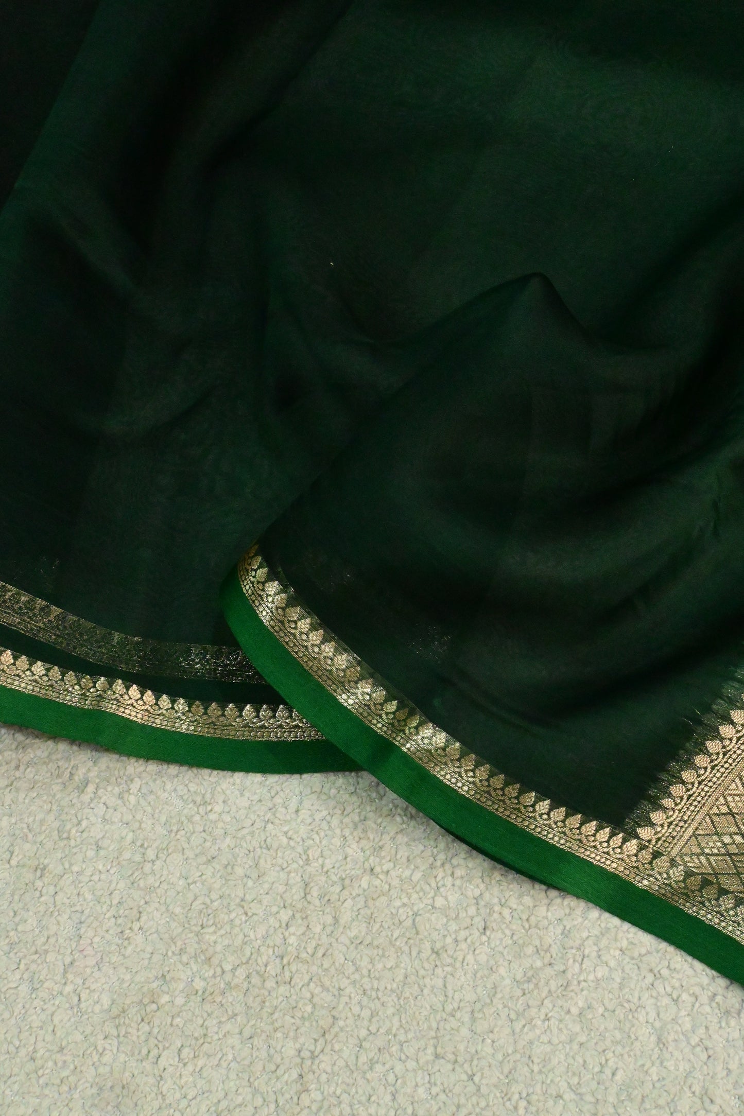 Handloom pure kora organza silk saree having satin selvage