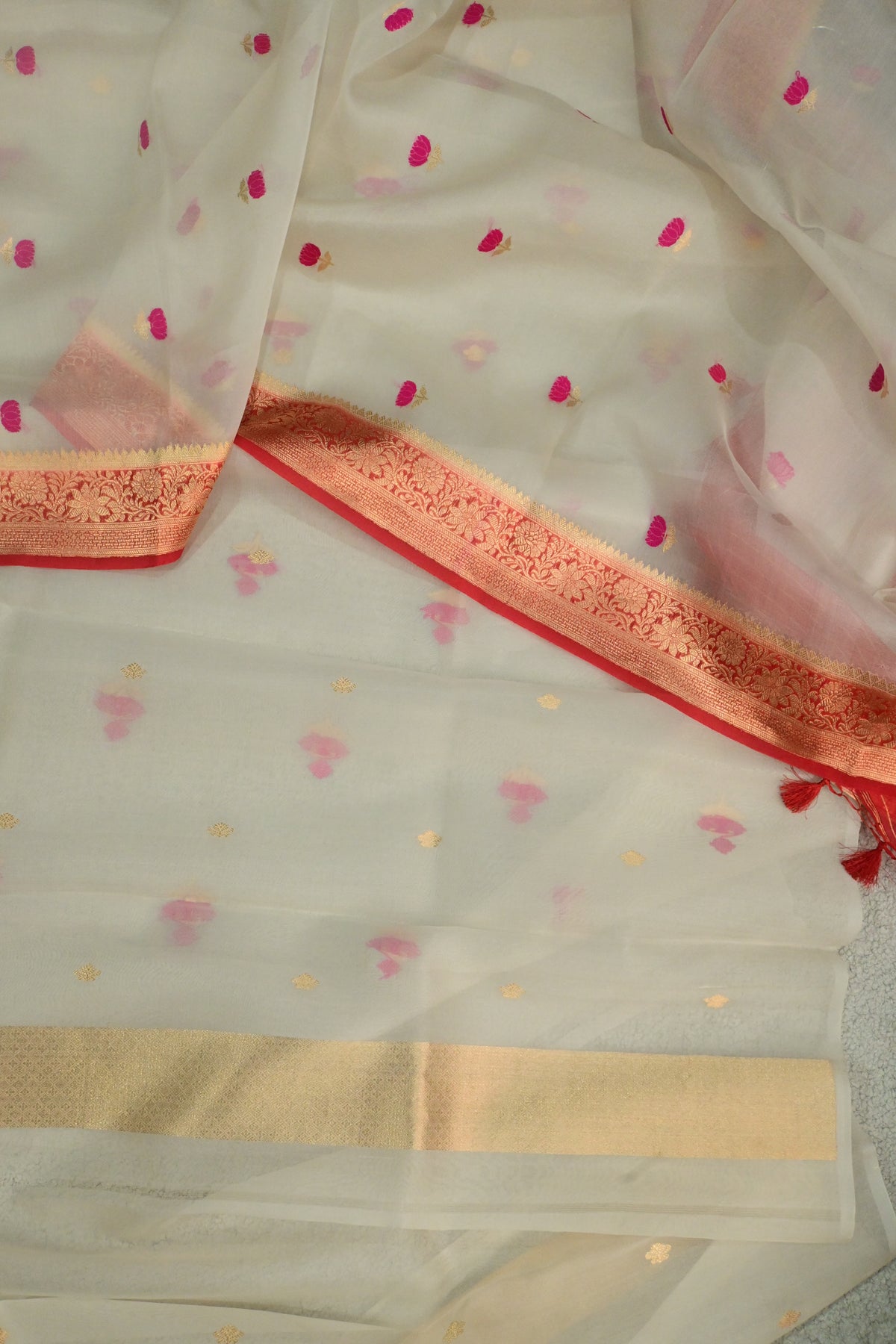 Off-White Handwoven Pure Kora Silk Suit Set with Pink Minakari Bootis & Red Zari Dupatta