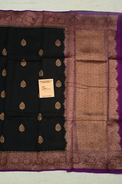 Beautiful contrast handwoven pure Kora organza antique zari saree